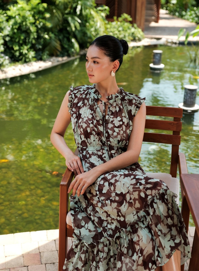 Váy hoa xếp tầng bồng bềnh - Ảnh 2.
