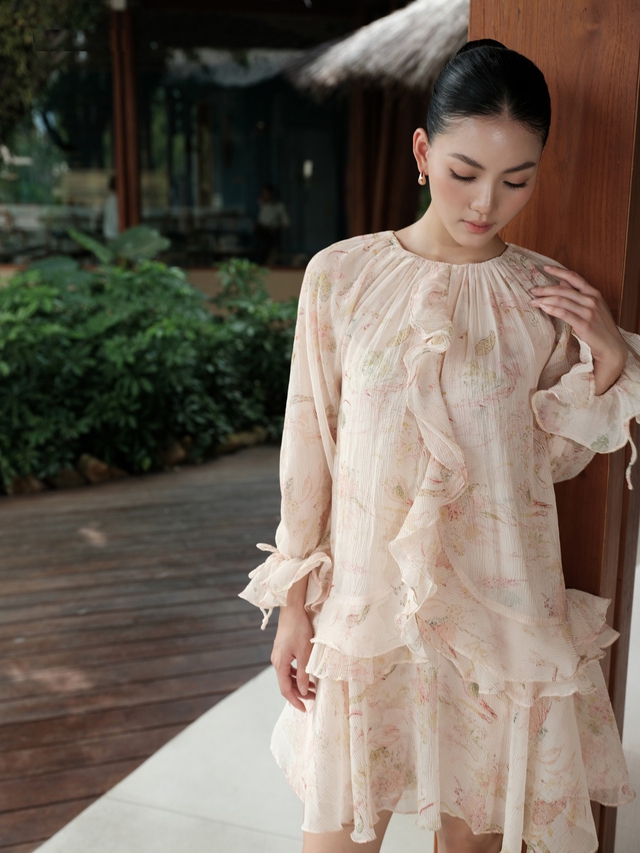 Váy hoa xếp tầng bồng bềnh - Ảnh 6.