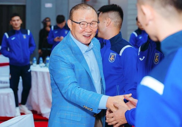Đội Bắc Ninh của cố vấn Park Hang-seo v&agrave;o thế kh&oacute;: Thăng hạng V-League bằng c&aacute;ch n&agrave;o? 

- Ảnh 2.