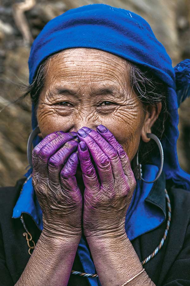 Nhiếp ảnh gia Pháp kể những 'lát cắt dịu dàng' của phụ nữ Mù Cang Chải- Ảnh 2. Nhiếp ảnh gia Pháp kể những 'lát cắt dịu dàng' của phụ nữ Mù Cang Chải- Ảnh 2.