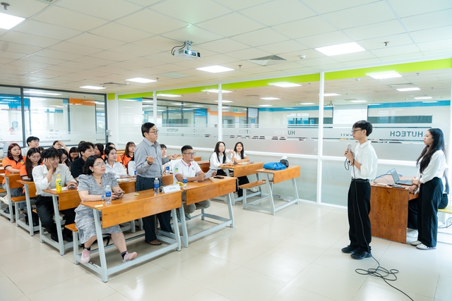 HUTECH tạo bệ ph&oacute;ng nghi&ecirc;n cứu trẻ, hướng tới đại học đổi mới s&aacute;ng tạo - Ảnh 3.