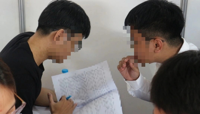 Khi ứng viên quá tay 'thổi phồng' CV xin việc- Ảnh 1. Khi ứng viên quá tay 'thổi phồng' CV xin việc- Ảnh 1.