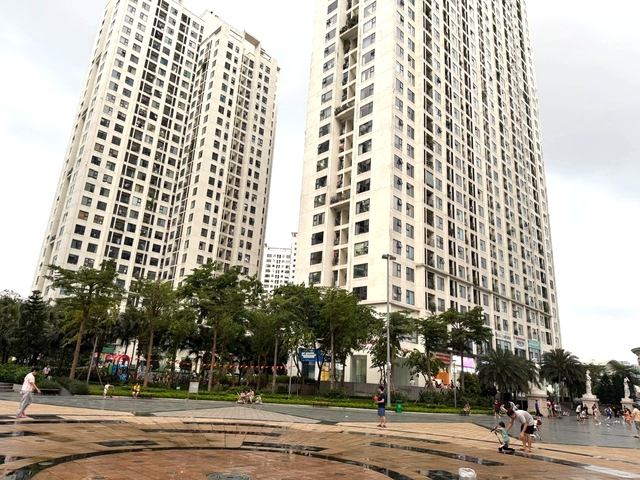 Tr&igrave;nh Ch&iacute;nh phủ quy định mới về thuế với mua b&aacute;n nh&agrave; đất - Ảnh 1.