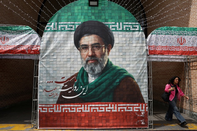 Rộ tin L&atilde;nh tụ tối cao Iran ra chỉ thị quan trọng về uranium- Ảnh 1.