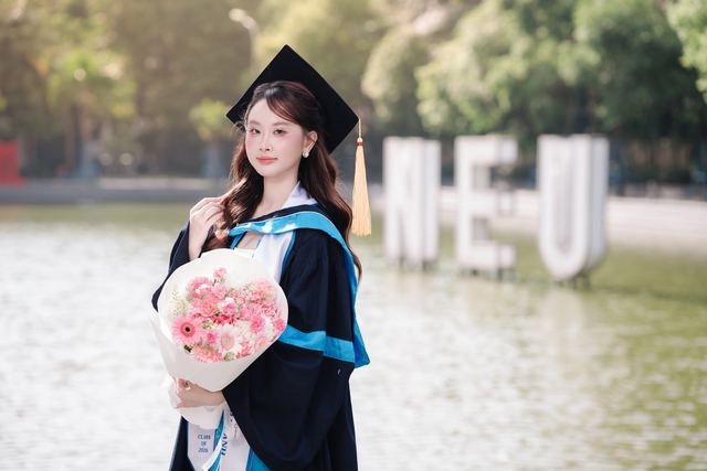 Vừa xinh đẹp vừa học giỏi, nữ sinh tốt nghiệp trước hạn với GPA tuyệt đối 4.0 - Ảnh 1.