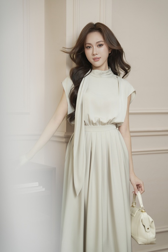 Làm mới tủ đồ công sở qua những gam màu ngọt ngào, trong trẻo - Ảnh 4.