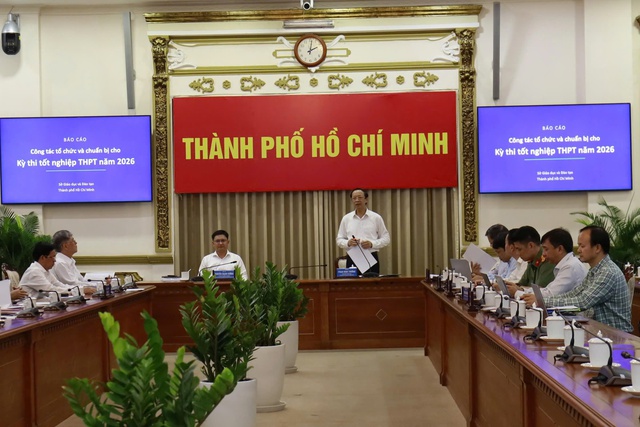 Phó chủ tịch UBND TP.HCM chỉ đạo xây dựng bản đồ số các điểm thi tốt nghiệp - Ảnh 1.