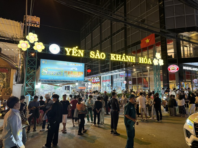 Thiếu hướng dẫn viên ở nhiều ngoại ngữ, du lịch gặp khó- Ảnh 3. Thiếu hướng dẫn viên ở nhiều ngoại ngữ, du lịch gặp khó- Ảnh 3.