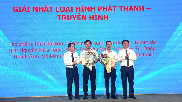 Hội Nhà báo Việt Nam trao giải Báo chí Tây nguyên và Duyên hải miền Trung- Ảnh 3.