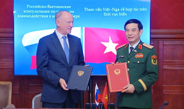 Việt Nam - Nga tăng cường hợp tác quốc phòng - Ảnh 1.