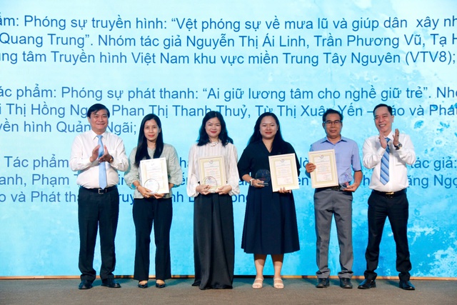 Hội Nhà báo Việt Nam trao giải Báo chí Tây nguyên và Duyên hải miền Trung- Ảnh 2.