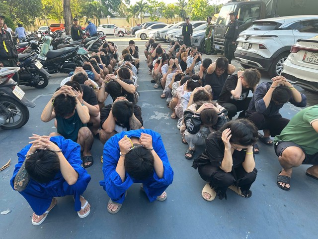Từ mắt xích nhỏ, Công an TP.HCM triệt phá đường dây ma túy bắt 140 người- Ảnh 2. Từ mắt xích nhỏ, Công an TP.HCM triệt phá đường dây ma túy bắt 140 người- Ảnh 2.