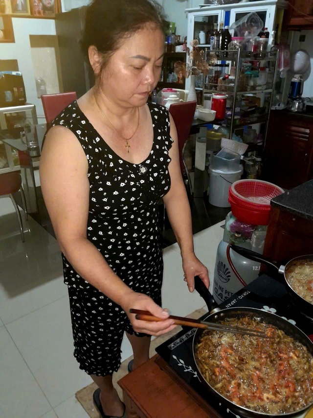 Nghề rim cá bống trứ danh hồ Lắk - Ảnh 4.