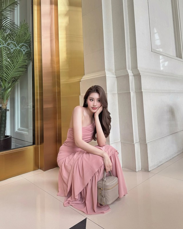 Tự tin làm chủ mọi ánh nhìn nhờ chiếc túi hộp thời thượng- Ảnh 2. Tự tin làm chủ mọi ánh nhìn nhờ chiếc túi hộp thời thượng- Ảnh 2.