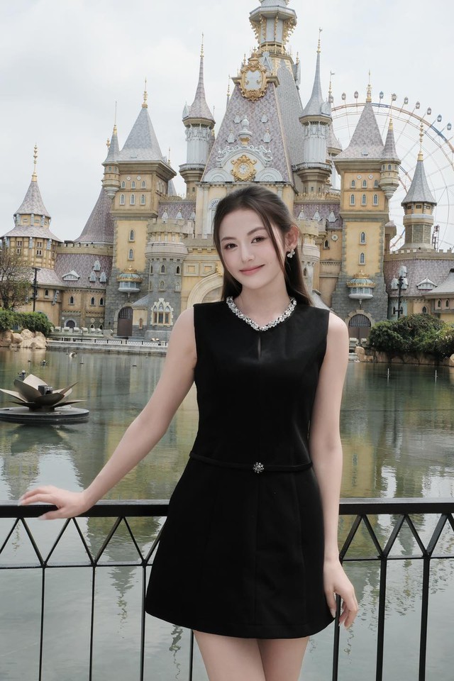 Trang phục ngọt ngào cho những chuyến du lịch đáng nhớ - Ảnh 1.