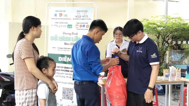 Phát động chương trình Đổi sách lấy cây ở 15 điểm đổi toàn quốc - Ảnh 3.