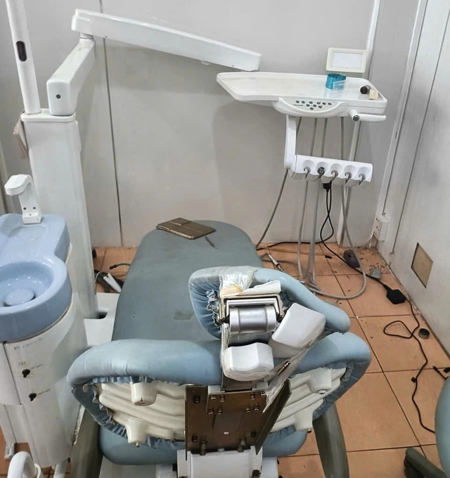  Một đối tượng đập phá phòng khám Trung tâm Y tế Pleiku- Ảnh 2.