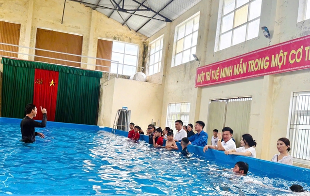 Gần 500 triệu đồng hướng về đồng bào dân tộc Chứt ngày ra quân tình nguyện hè - Ảnh 3.
