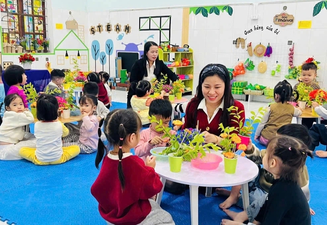 Giáo viên được hưởng phụ cấp nghề lên tới 80%- Ảnh 1. Giáo viên được hưởng phụ cấp nghề lên tới 80%- Ảnh 1.