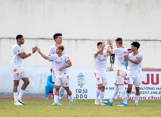 Trung Kiên cứu thua cực hay, HAGL hòa kịch tính Thanh Hóa: Vẫn chưa thể trụ hạng!- Ảnh 1. Trung Kiên cứu thua cực hay, HAGL hòa kịch tính Thanh Hóa: Vẫn chưa thể trụ hạng!- Ảnh 1.