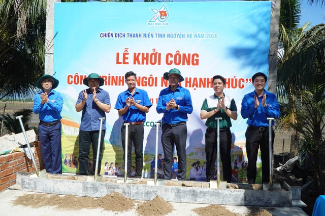 T.Ư Đoàn ‘mở hội’ tại xã vùng biên Ba Chúc - Ảnh 1. T.Ư Đoàn ‘mở hội’ tại xã vùng biên Ba Chúc - Ảnh 1.