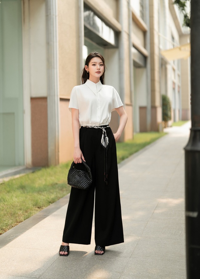 Bí quyết mặc đẹp ngày hè cho nàng công sở- Ảnh 3. Bí quyết mặc đẹp ngày hè cho nàng công sở- Ảnh 3.