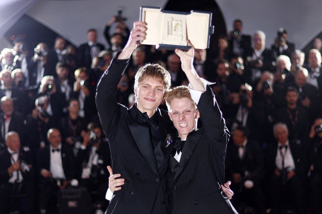 LHP Cannes 2026: 'Fjord' đoạt Cành cọ vàng, nhiều hạng mục có tới 2 người chiến thắng- Ảnh 7. LHP Cannes 2026: 'Fjord' đoạt Cành cọ vàng, nhiều hạng mục có tới 2 người chiến thắng- Ảnh 7.