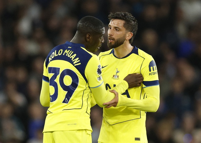 Tottenham mấp mé bờ vực xuống hạng: Chỉ 1 cú sẩy chân là thảm họa- Ảnh 3. Tottenham mấp mé bờ vực xuống hạng: Chỉ 1 cú sẩy chân là thảm họa- Ảnh 3.