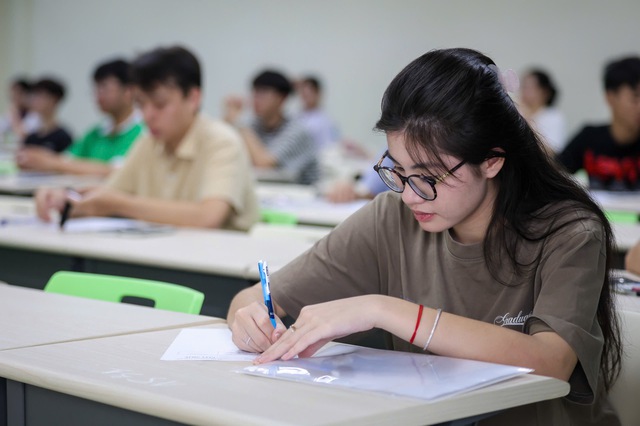 ĐH Quốc gia TP.HCM thông tin việc công bố điểm thi đánh giá năng lực đợt 2 - Ảnh 1.