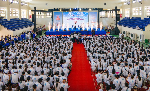 Anh Nguyễn Minh Triết: Thuốc lá thế hệ mới đang đánh lừa nhận thức của người trẻ- Ảnh 1. Anh Nguyễn Minh Triết: Thuốc lá thế hệ mới đang đánh lừa nhận thức của người trẻ- Ảnh 1.
