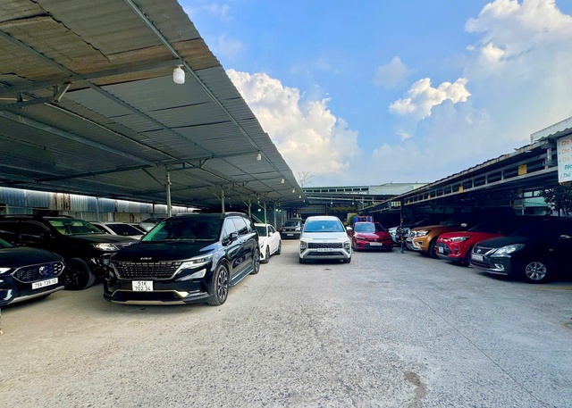 Thuê ô tô tự lái ở TP.HCM: Xảy ra tai nạn mới lộ lỗ hổng pháp lý- Ảnh 1. Thuê ô tô tự lái ở TP.HCM: Xảy ra tai nạn mới lộ lỗ hổng pháp lý- Ảnh 1.