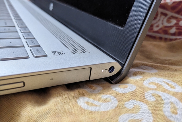 Ý nghĩa các đèn nhỏ trên laptop HP mà nhiều người chưa biết - Ảnh 1.