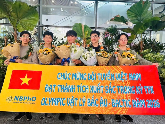 Từng trượt chuyên toán, nam sinh lớp 11 giành HCV Olympic vật lý Bắc Âu - Baltic - Ảnh 1.