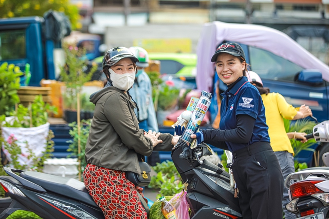 San sẻ nỗi lo mùa muỗi và bệnh do côn trùng cùng bà con miền Tây - Ảnh 4.