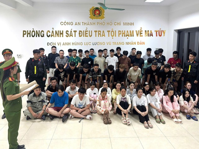 C&ocirc;ng an TP.HCM x&oacute;a tụ điểm ma t&uacute;y tại qu&aacute;n bar Revo ở phường Vũng T&agrave;u- Ảnh 1.