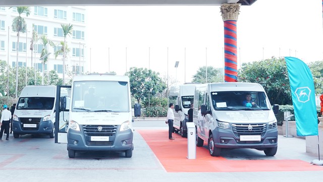 Xe thương mại GAZ từ nhà máy Đà Nẵng chào sân thị trường Campuchia- Ảnh 1. Xe thương mại GAZ từ nhà máy Đà Nẵng chào sân thị trường Campuchia- Ảnh 1.