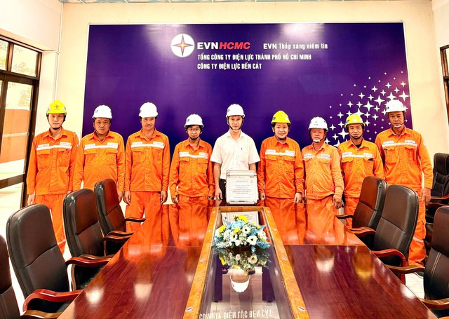 Những người luôn cố gắng để ánh đèn không bao giờ tắt - Ảnh 2.
