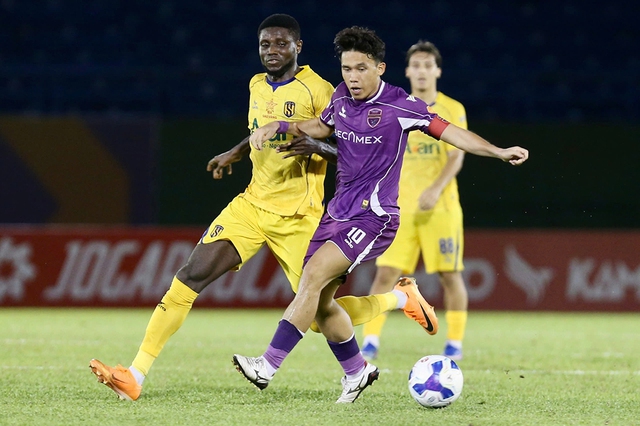 Đua trụ hạng V-League đảo chiều ngoạn mục- Ảnh 1. Đua trụ hạng V-League đảo chiều ngoạn mục- Ảnh 1.