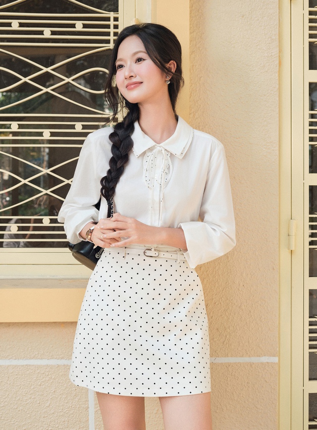 Áo crop, quần shorts, chân váy chữ A làm mới tủ đồ công sở hè - Ảnh 4.