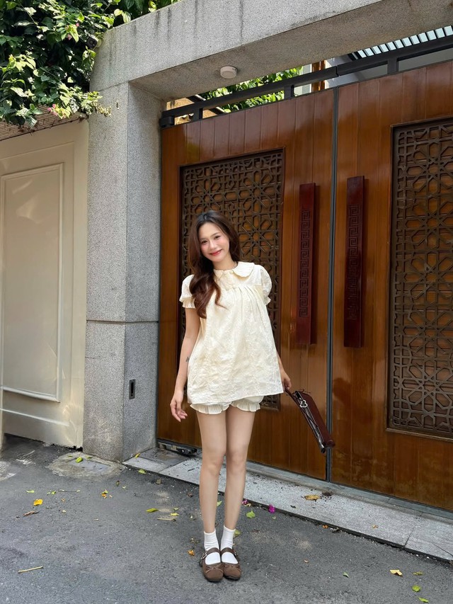 Khoe chân thon cùng mốt giấu quần năng động ngày hè- Ảnh 2. Khoe chân thon cùng mốt giấu quần năng động ngày hè- Ảnh 2.