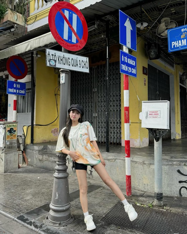 Khoe chân thon cùng mốt giấu quần năng động ngày hè- Ảnh 7. Khoe chân thon cùng mốt giấu quần năng động ngày hè- Ảnh 7.