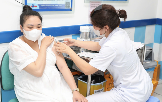 Lợi ích tiêm vắc xin cúm đối với nhóm đối tượng nguy cơ cao- Ảnh 1. Lợi ích tiêm vắc xin cúm đối với nhóm đối tượng nguy cơ cao- Ảnh 1.