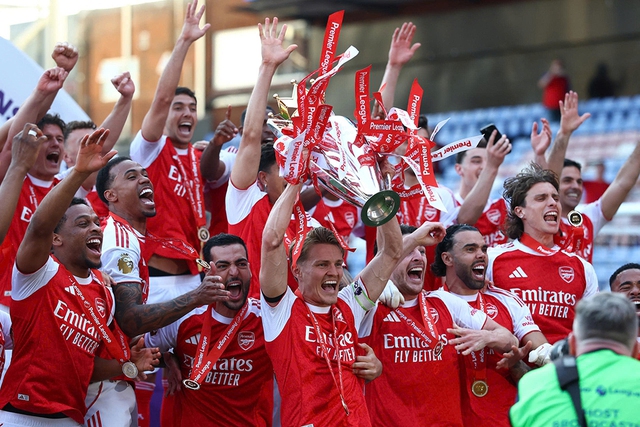 Champions League: Arsenal v&agrave; nỗi &aacute;m ảnh 'chung kết ch&acirc;u &Acirc;u'- Ảnh 1.