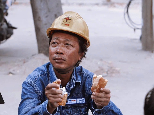 Ảnh dự thi: Nâng dòng điện, vững bước tương lai - Ảnh 5.