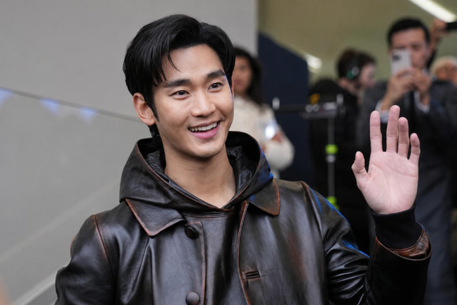 Tài tử Kim Soo Hyun nói gì khi chủ kênh Hoverlab bị bắt? - Ảnh 1.