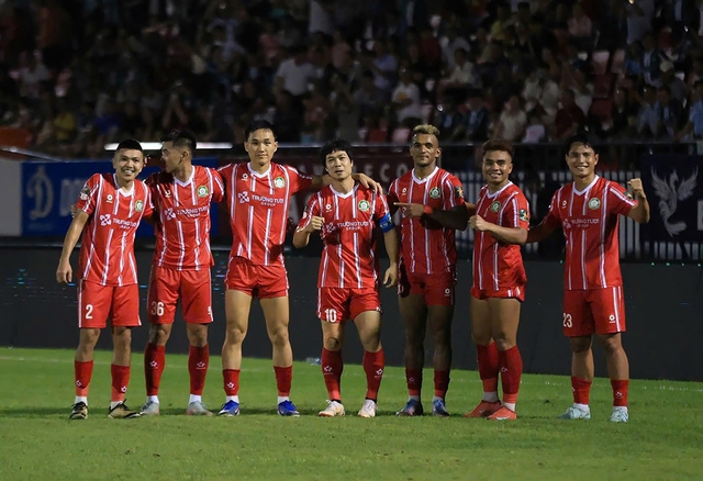CLB Trường Tươi Đồng Nai còn cách mặt bằng V-League cả chặng đường dài- Ảnh 1. CLB Trường Tươi Đồng Nai còn cách mặt bằng V-League cả chặng đường dài- Ảnh 1.