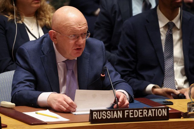Russia says US did not grant visa for official to attend UN meeting - Ảnh 1.