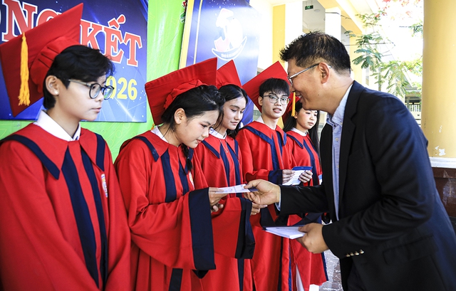 Tiếp thêm động lực để các em theo đuổi ước mơ- Ảnh 1. Tiếp thêm động lực để các em theo đuổi ước mơ- Ảnh 1.