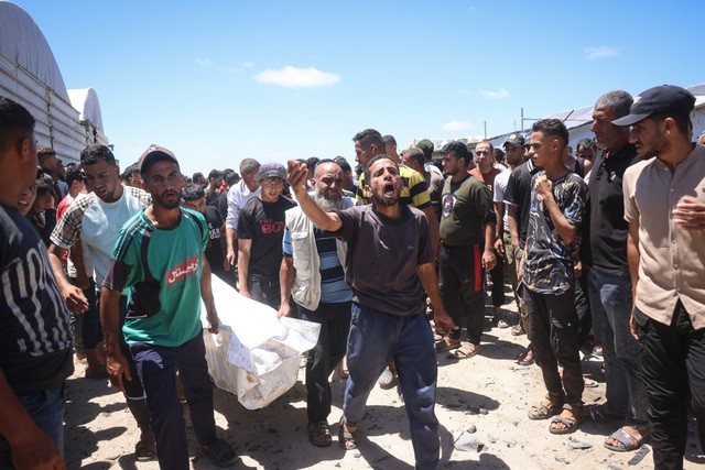 Israel nói hạ sát thủ lĩnh vũ trang Hamas, Iran tố Mỹ vi phạm lệnh ngừng bắn - Ảnh 1.