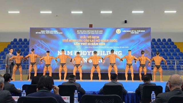 Hơn 300 VĐV tham dự giải vô địch thể hình tại Đà Lạt- Ảnh 5. Hơn 300 VĐV tham dự giải vô địch thể hình tại Đà Lạt- Ảnh 5.